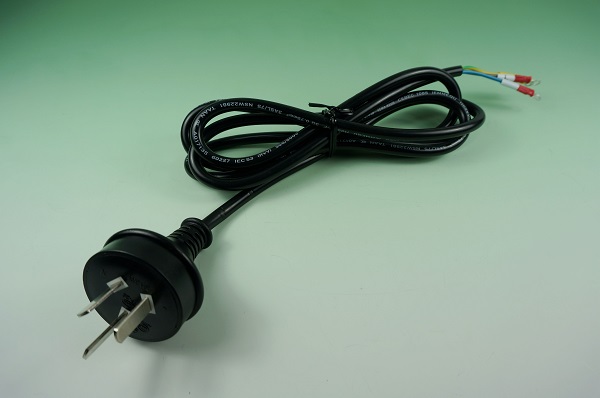 GR10602-004  陸規 AC POWER CABLE to 3.7 Ring 1