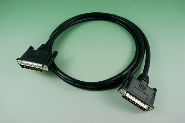 GR10605-012  D-SUB 25P公 CABLE 1