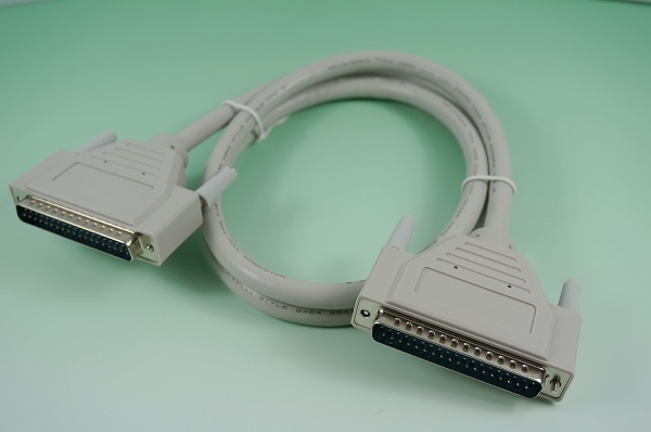 GR10605-009  D-SUB 37P 公 CABLE