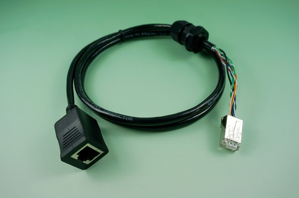 GR10613-001  RJ45 PLUG to 8P8C JACK 30u with CABLE CLAMP